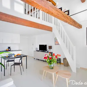 Enchanting 2 Bedroom With Sea View And Ac - Dodo Et Tartine Appartement